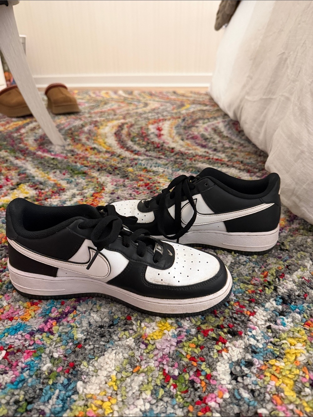 Nike Black and White Kids Low-Top Sneakers